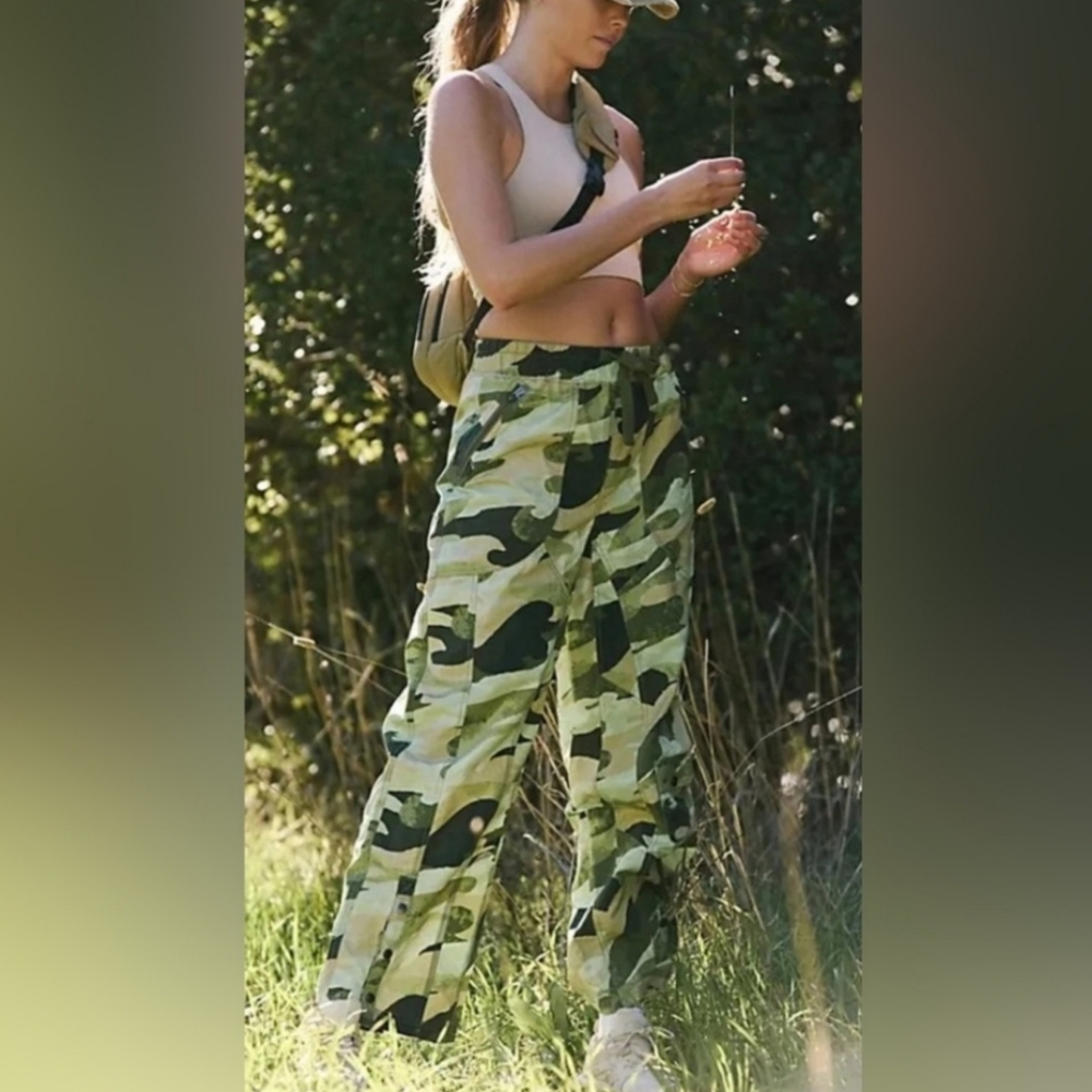 NWOT Free People Stadium Print Pants